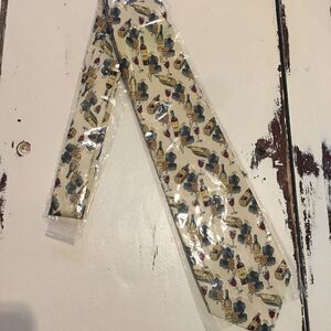 Wine bistro men’s neck tie